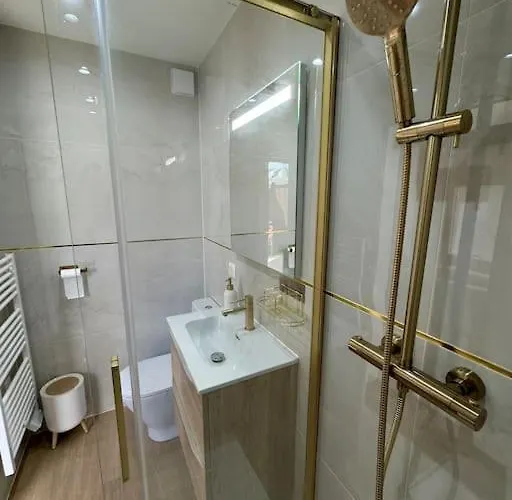 Avec Jardinet Proche *