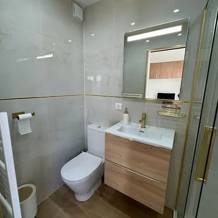 Apartamento Avec Jardinet Proche *